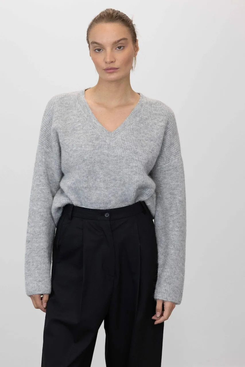 ALPHA V-NECK PULLOVER IN LIGHT GREY