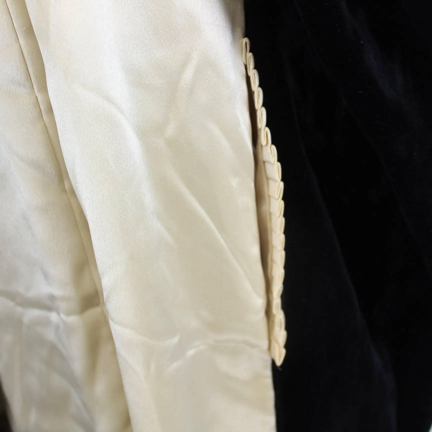 Antique Black Velvet Coat Cream Fur Collar Charles Inc Springfield Hartford
