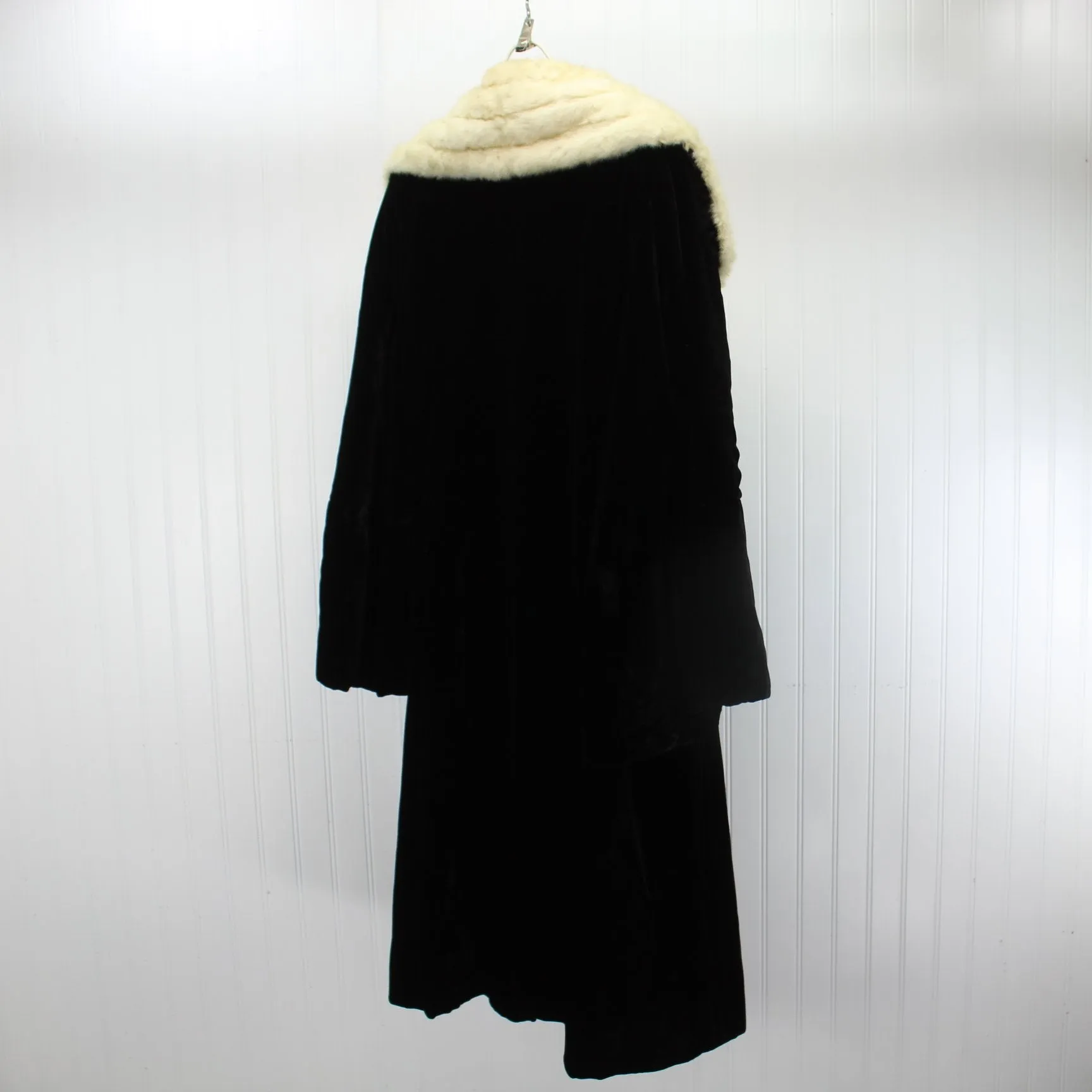 Antique Black Velvet Coat Cream Fur Collar Charles Inc Springfield Hartford