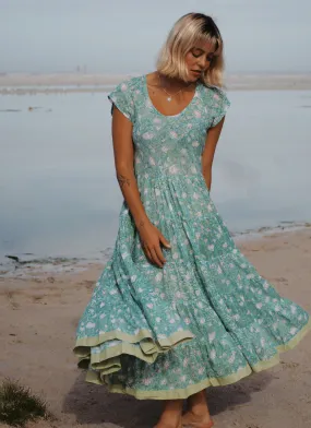 Ballerina: Into the Ocean