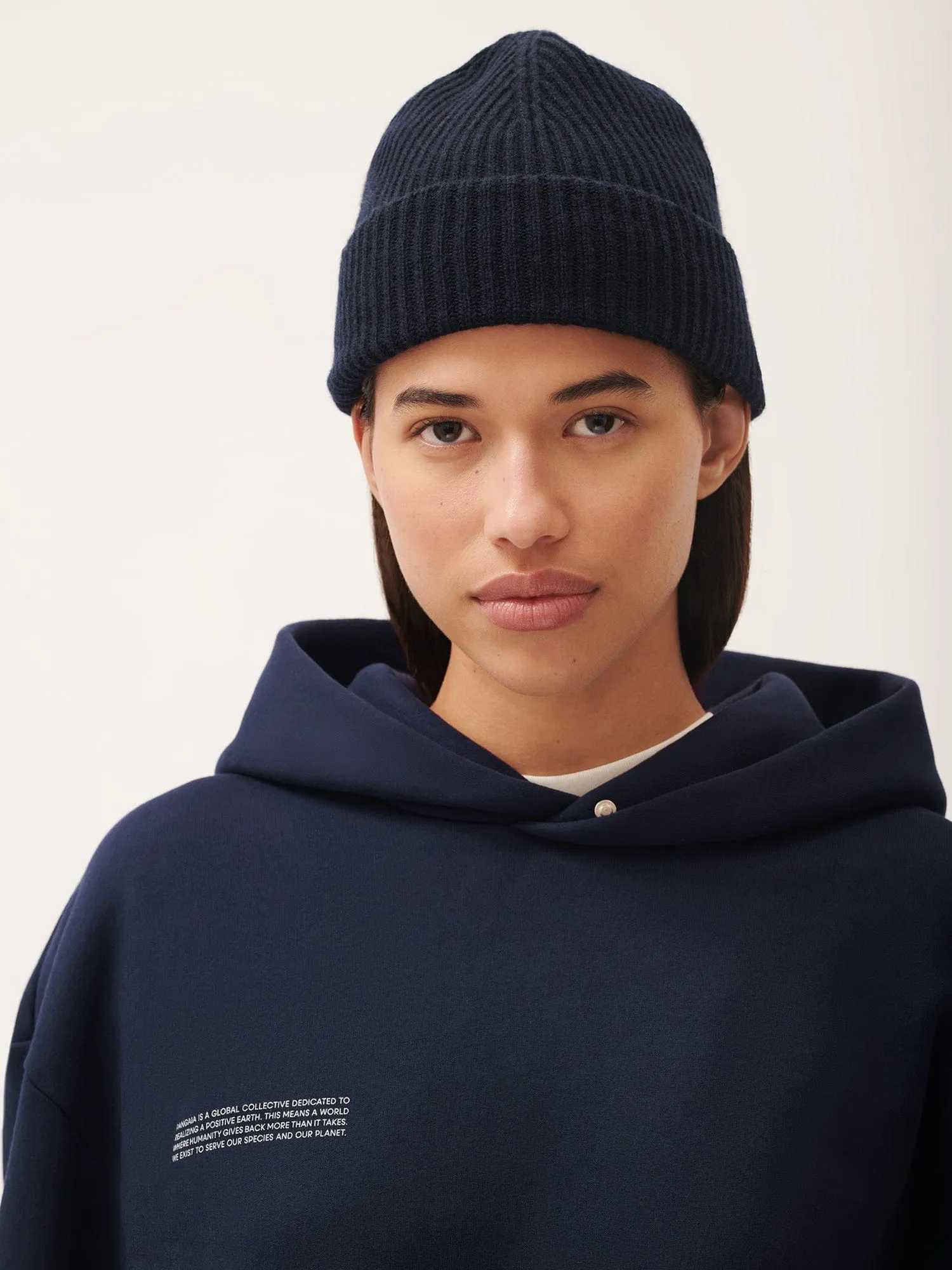 Cashmere Ribbed Beanie—dark navy