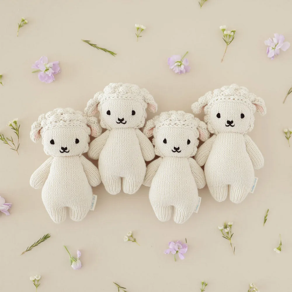 CUDDLE KIND BABY ANIMAL | LAMB