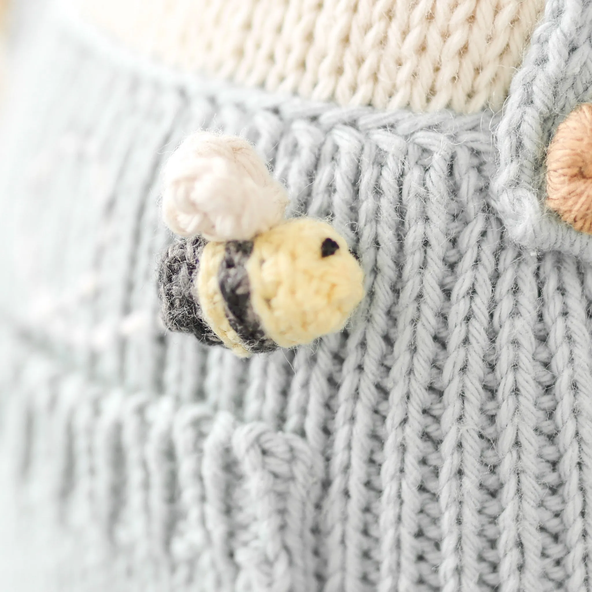 CUDDLE KIND | CHARLIE THE HONEY BEAR