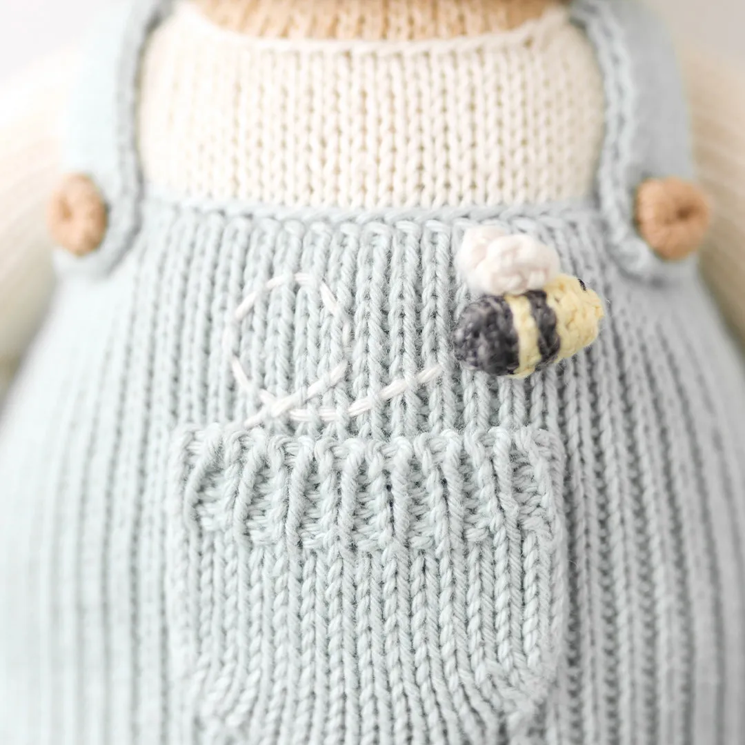 CUDDLE KIND | CHARLIE THE HONEY BEAR