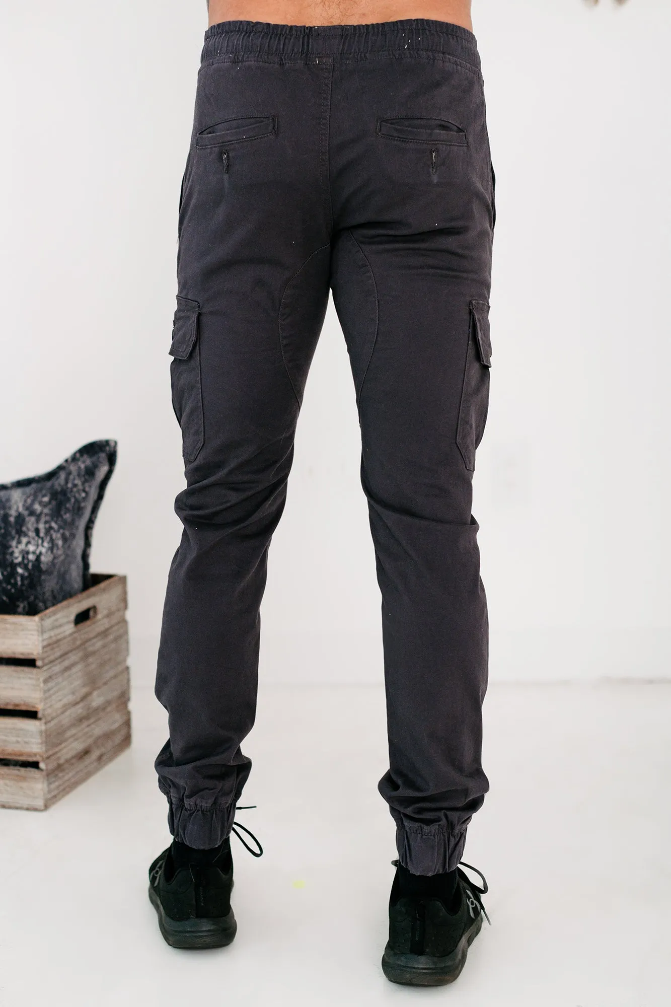 Drake Men's Cotton Twill Cargo Pocket Joggers (Charcoal)
