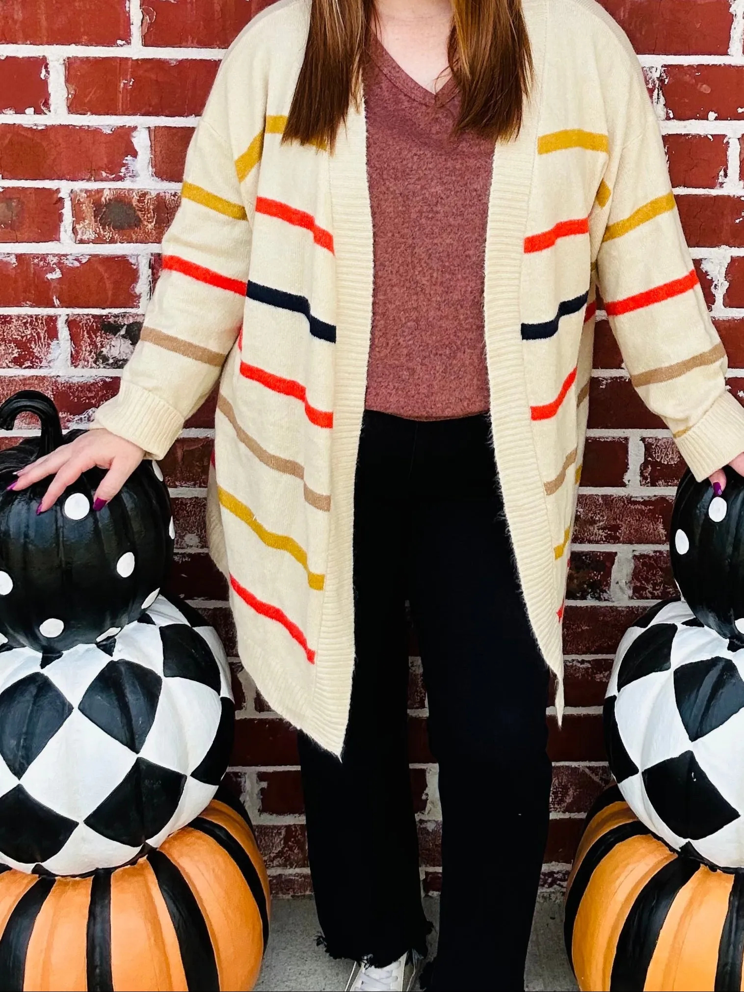 Drawing The Line Cardigan - Beige