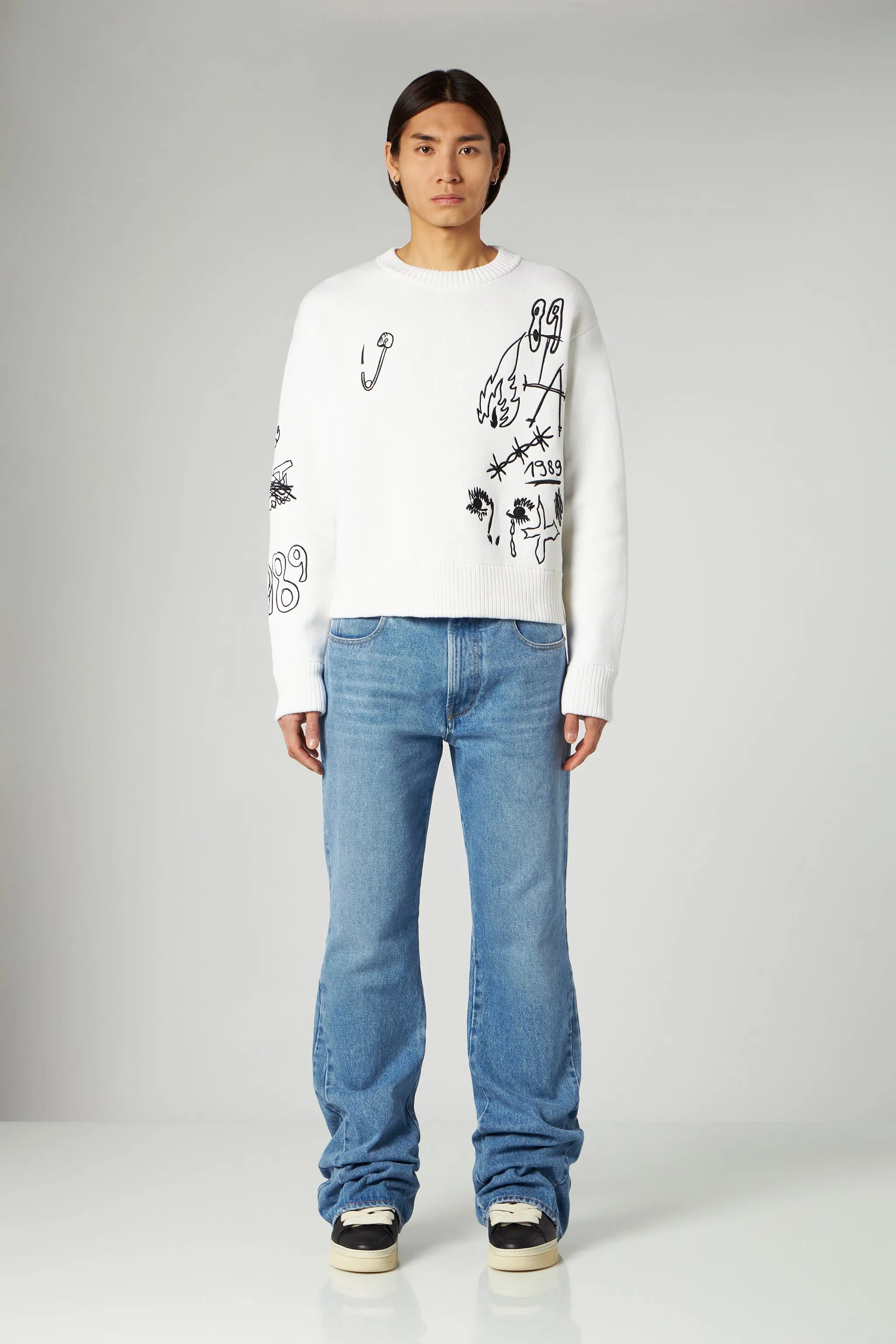 Embroidery Crop Knit Round Neck