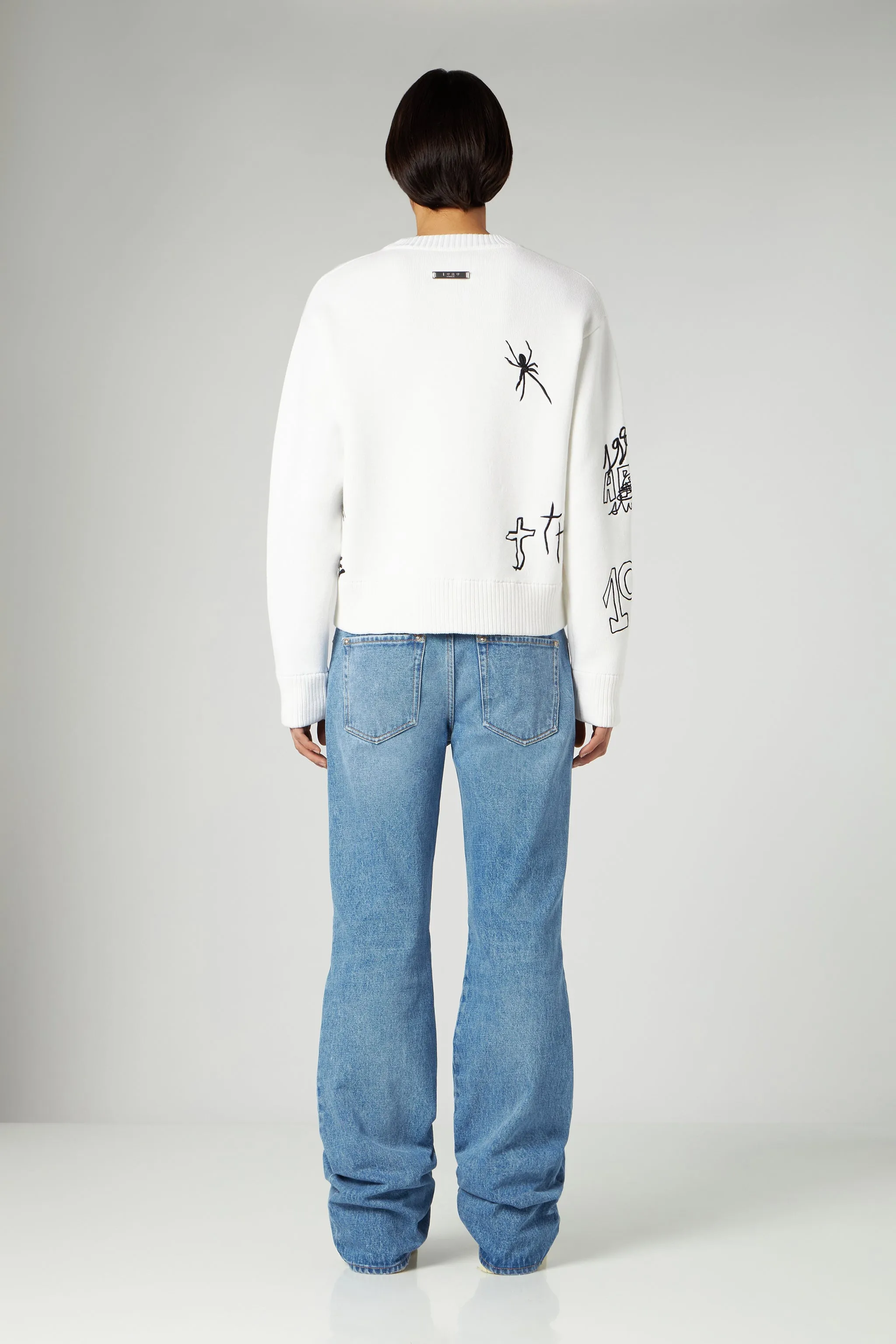 Embroidery Crop Knit Round Neck