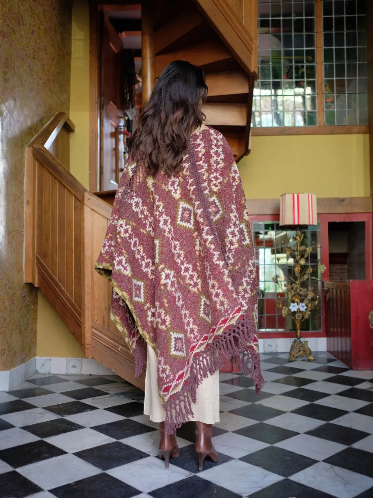 Lata Ji Poncho | Lac