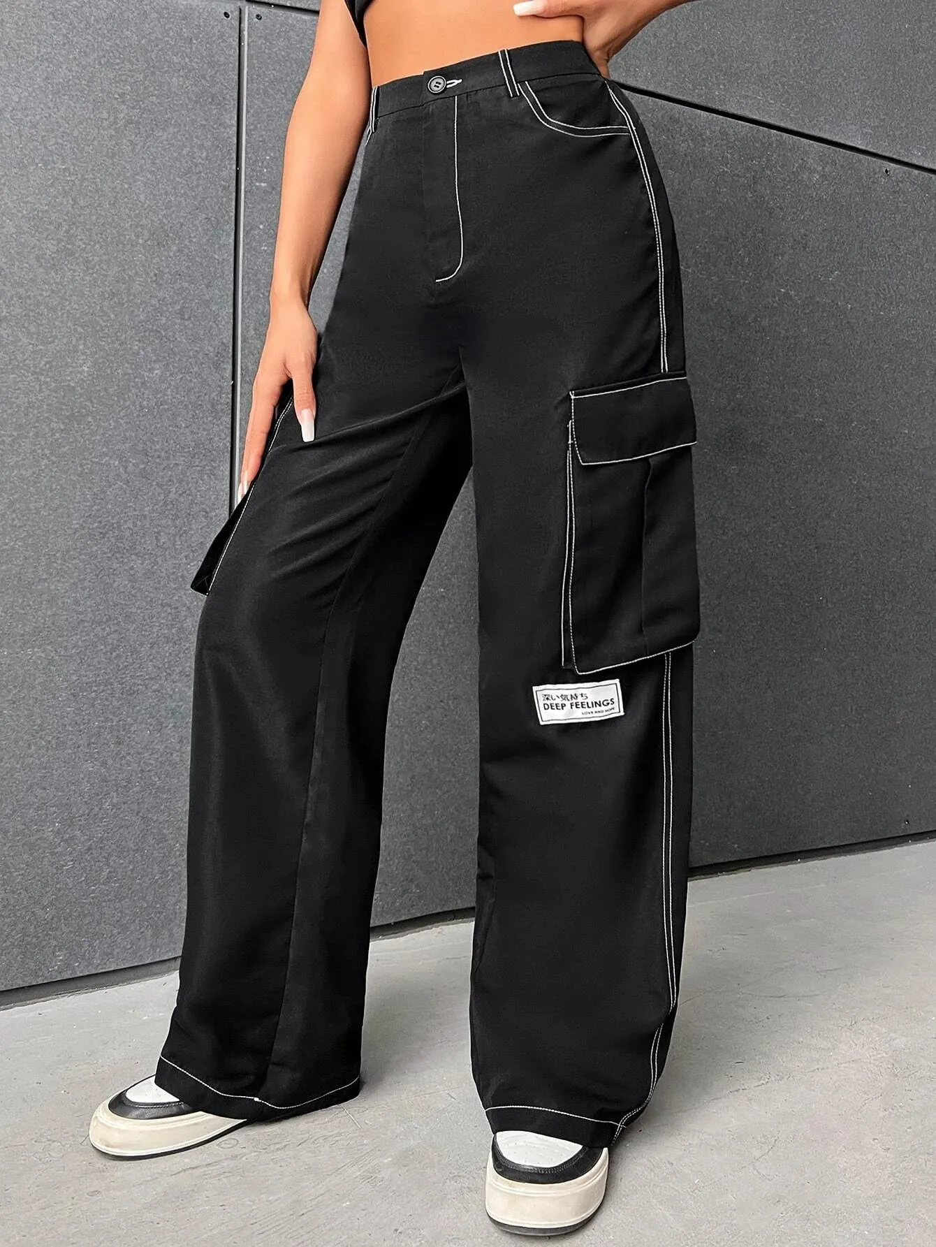 Letter Patched Detail Flap Pocket Side Cargo Pants