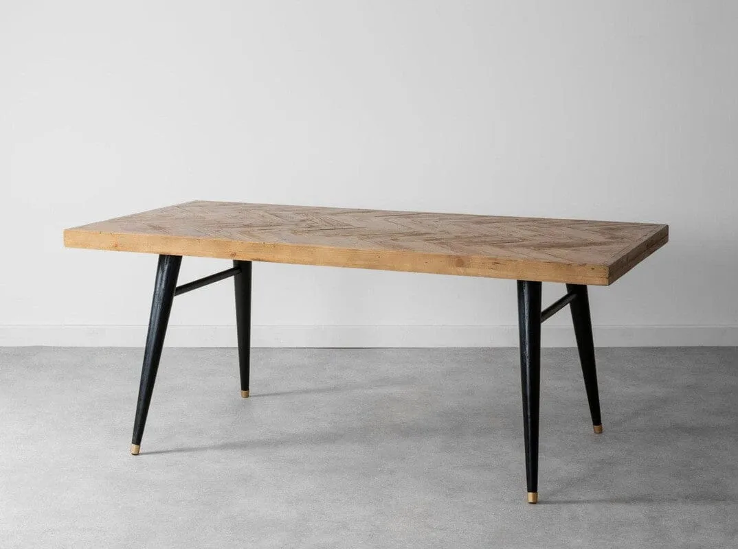 Mode 140-180cm Extendable Dining Table