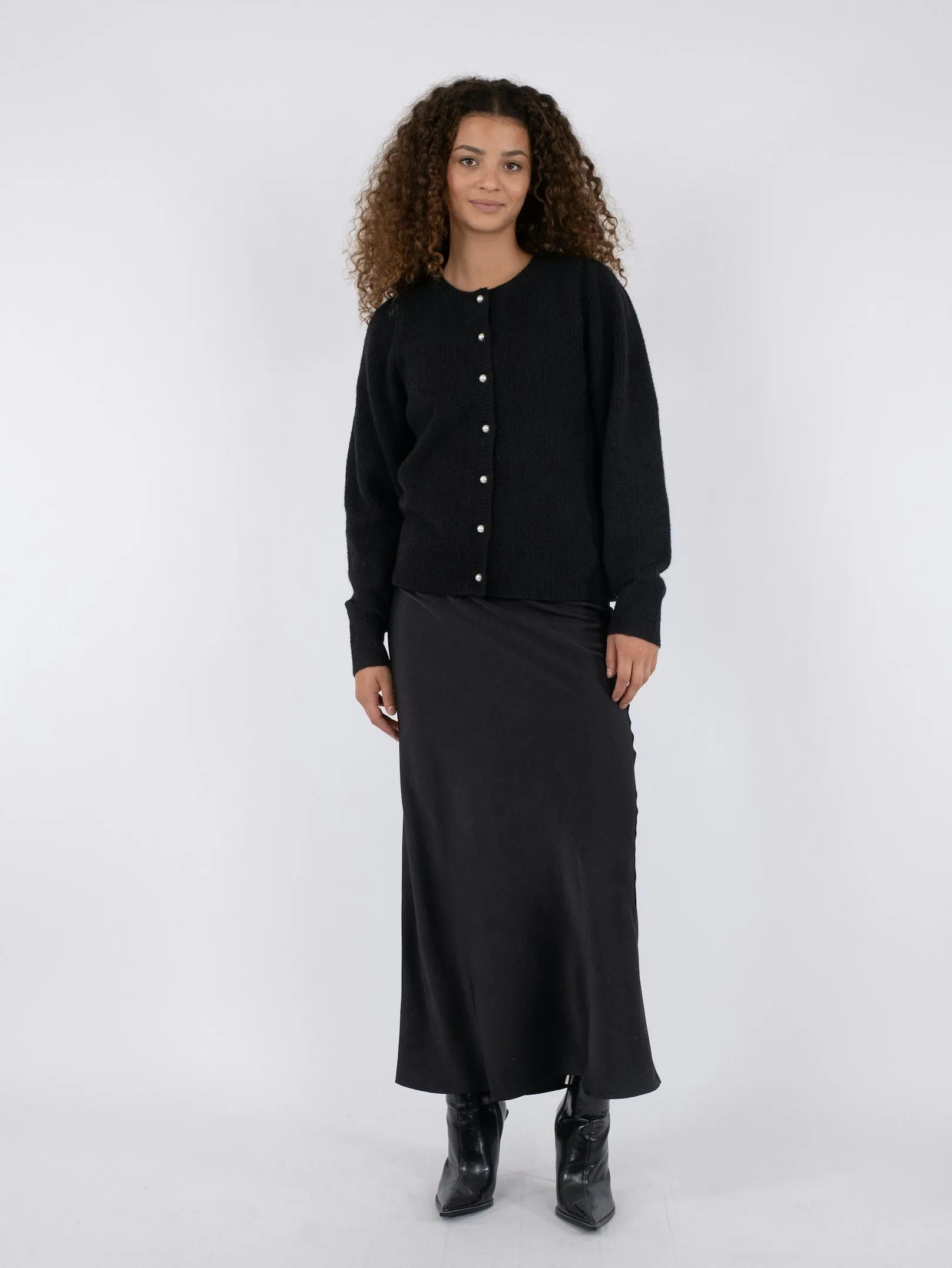 Nuna Knit Cardigan - Black