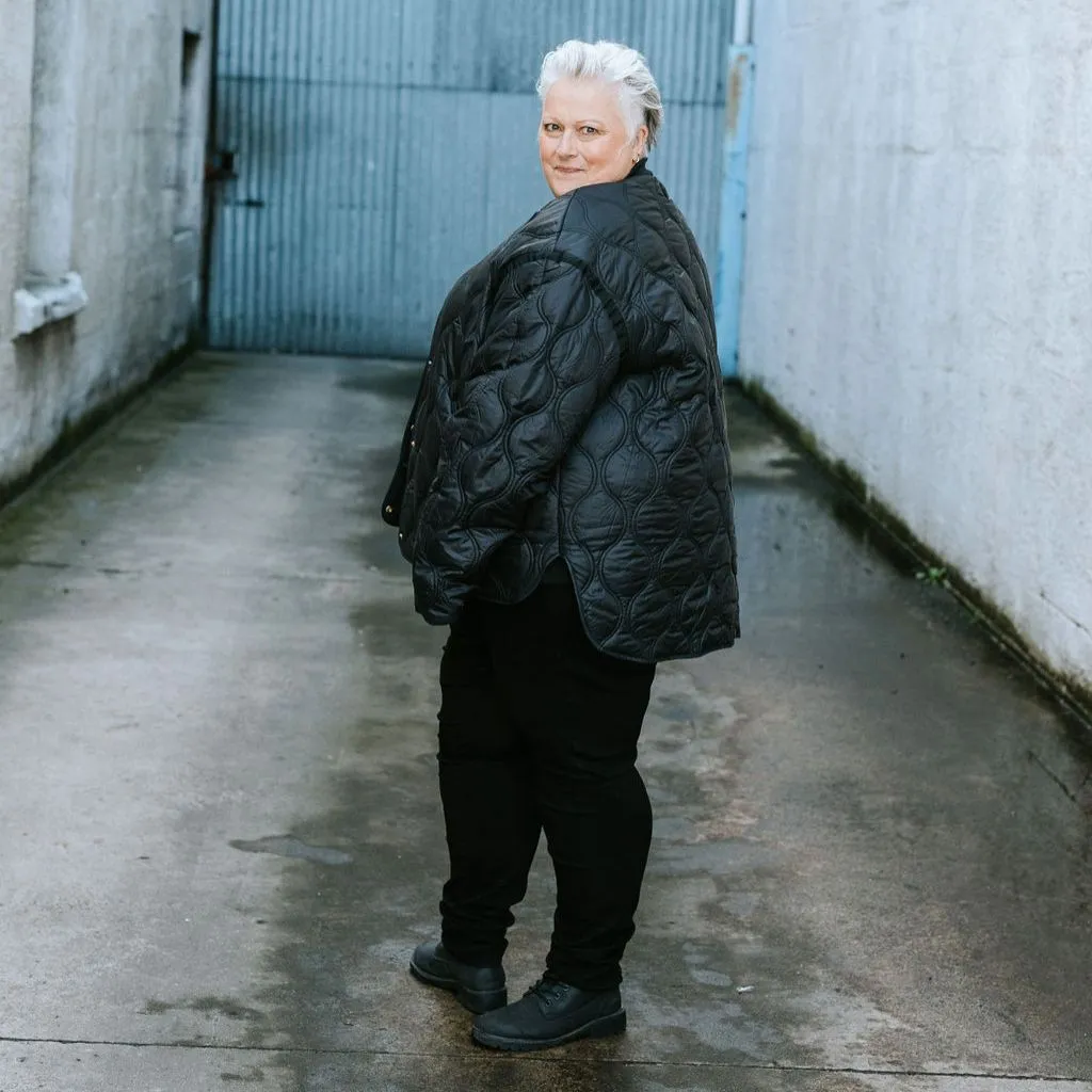 Talei Women's Quilted Bomber - Black