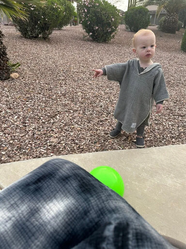 Tofino Towel Kids 'Pebble' Poncho - Grey